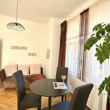 Apartment Im Gruenen 莱奥本 外观 照片